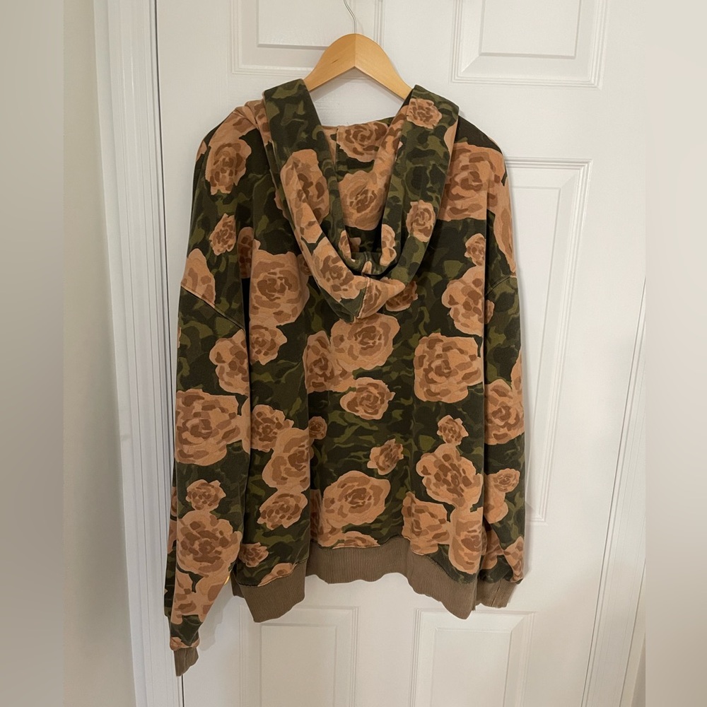 *We the Free It’s A Vibe Hoody* - Picture 3 of 6